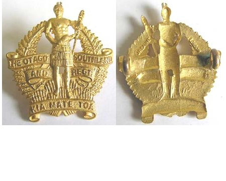 B06/045. OTAGO AND SOUTHLAND REGIMENT right collar, gilt