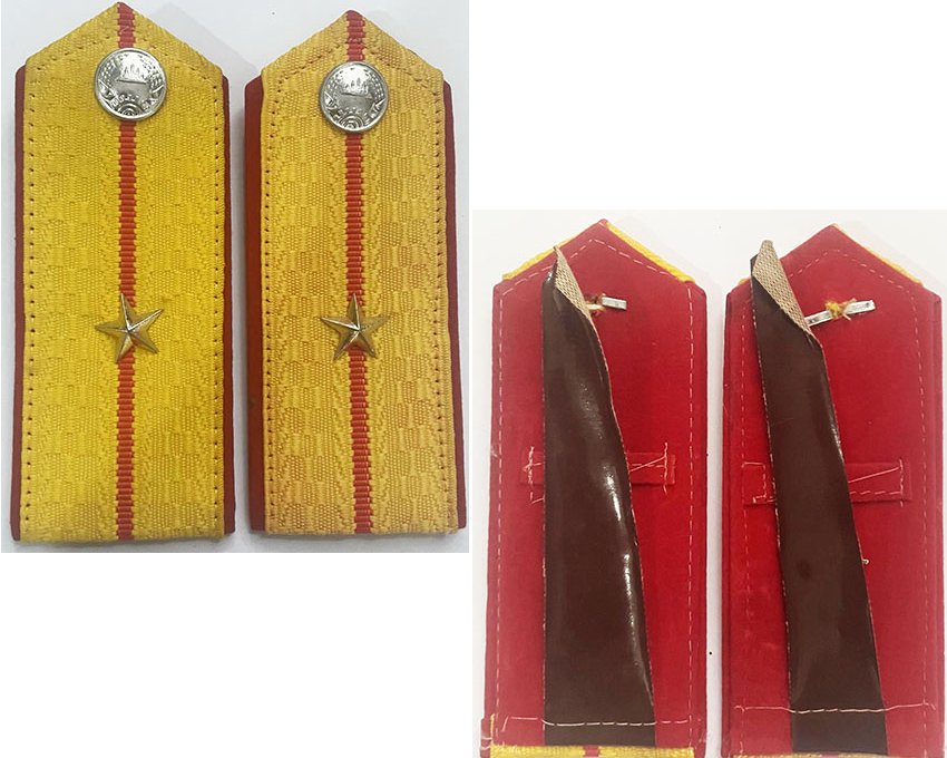 CAM233. P.R. OF KAMPUCHEA ARMY THIRD LIEUTENANT SHOULDER STRAPS