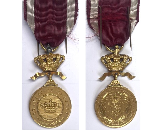 FM0030. BELGIUM ORDER OF THE CROWN, gilt medal