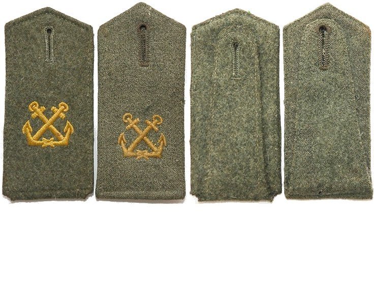 GC1307. PAIR KRIEGSMARINE BOATSWAIN SHOULDER STRAPS