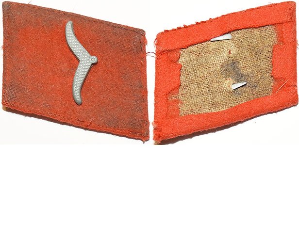 GC1429. LUFTWAFFE FLAK FLIEGER RIGHT COLLAR TAB, red